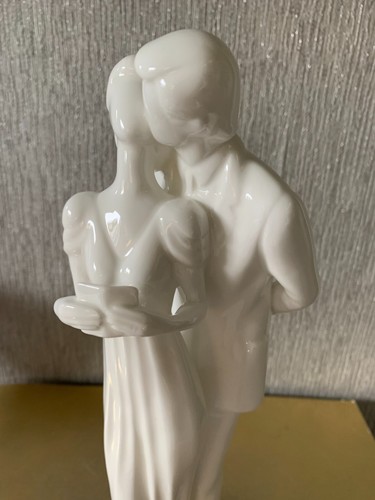 ROYAL DOULTON IMAGES FIGURE HAPPY ANNIVERSARY HN 3254 WHITE GLOSS PERFECT 12.5" - Picture 8 of 8