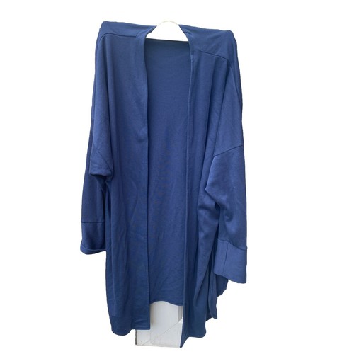 Damen Weekenders Made In Canada Schal Überwurf Halstuch dick warm Cape war £35