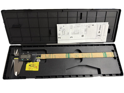 MITUTOYO 500-173-30 Electronic Digital Caliper, 0 - 12'''' (0 - 300mm) Range, .00