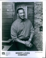 1996 Julius Carry Perry Smiling Portrait Indoor Setting 8X10 Vintage Press Photo