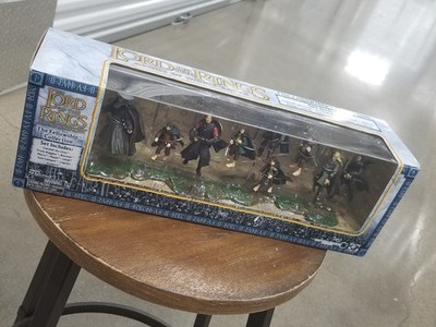 LORD of the RINGS Fellowship Collection Action Figures SET Gandalf Gimli Aragorn