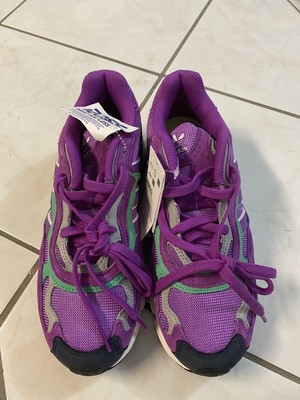 men's purple athletic shoes