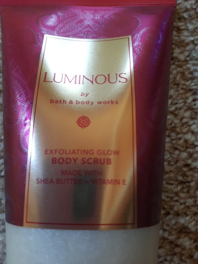 Bath and Body NEW Luminous Exfoliating GLOW Body Scrub 8oz