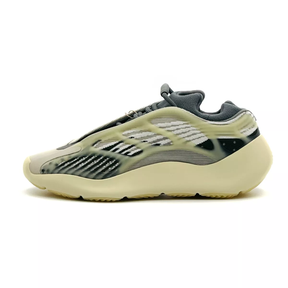 Beige yeezy cheap 700