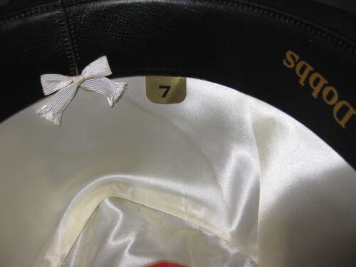 CAPPELLO DA BOWLER DA UOMO DOBBS FIFTH AVENUE, VINTAGE, TAGLIA 7, FASCIA E PIUMA - Foto 5 di 18