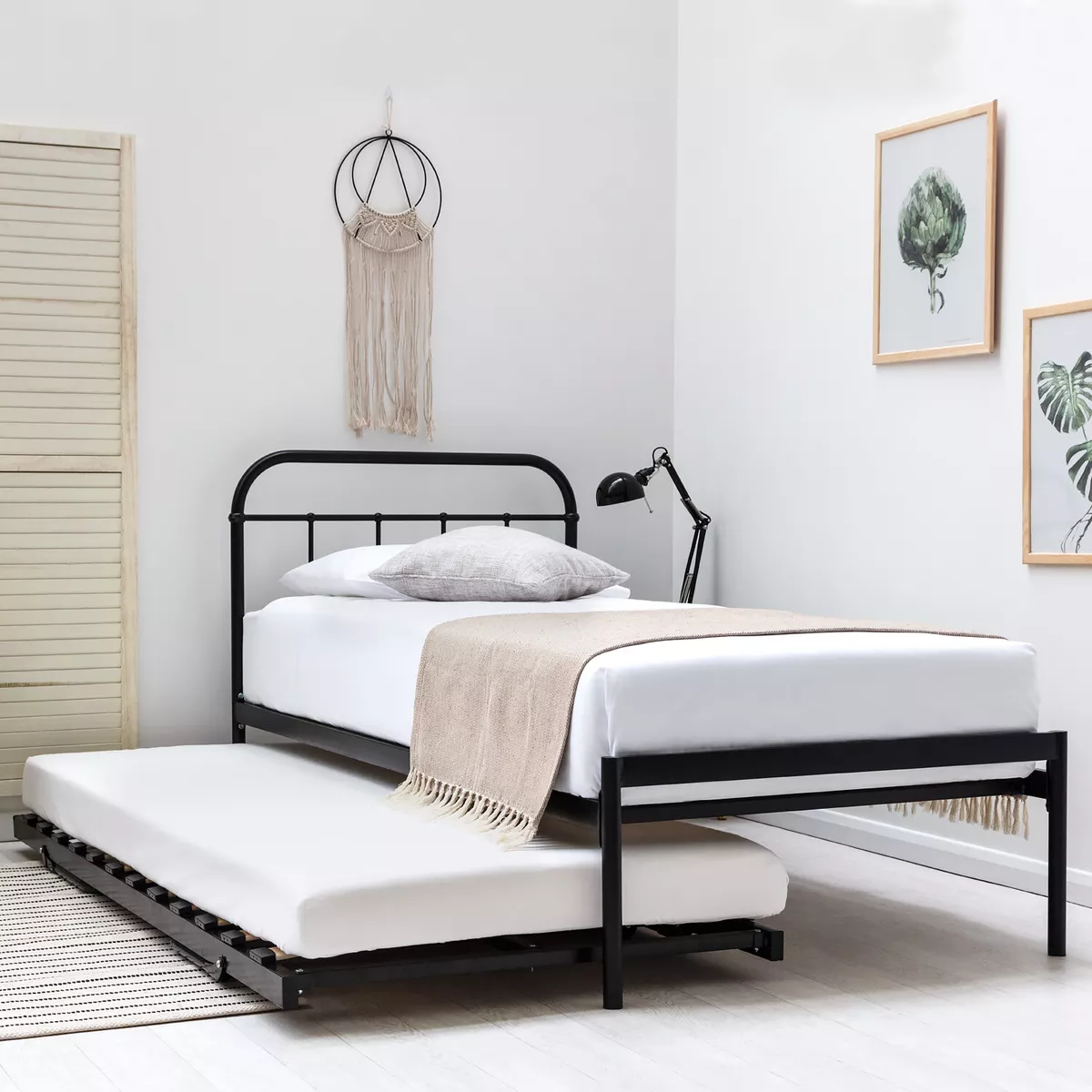 Black metal sale hospital bed frame