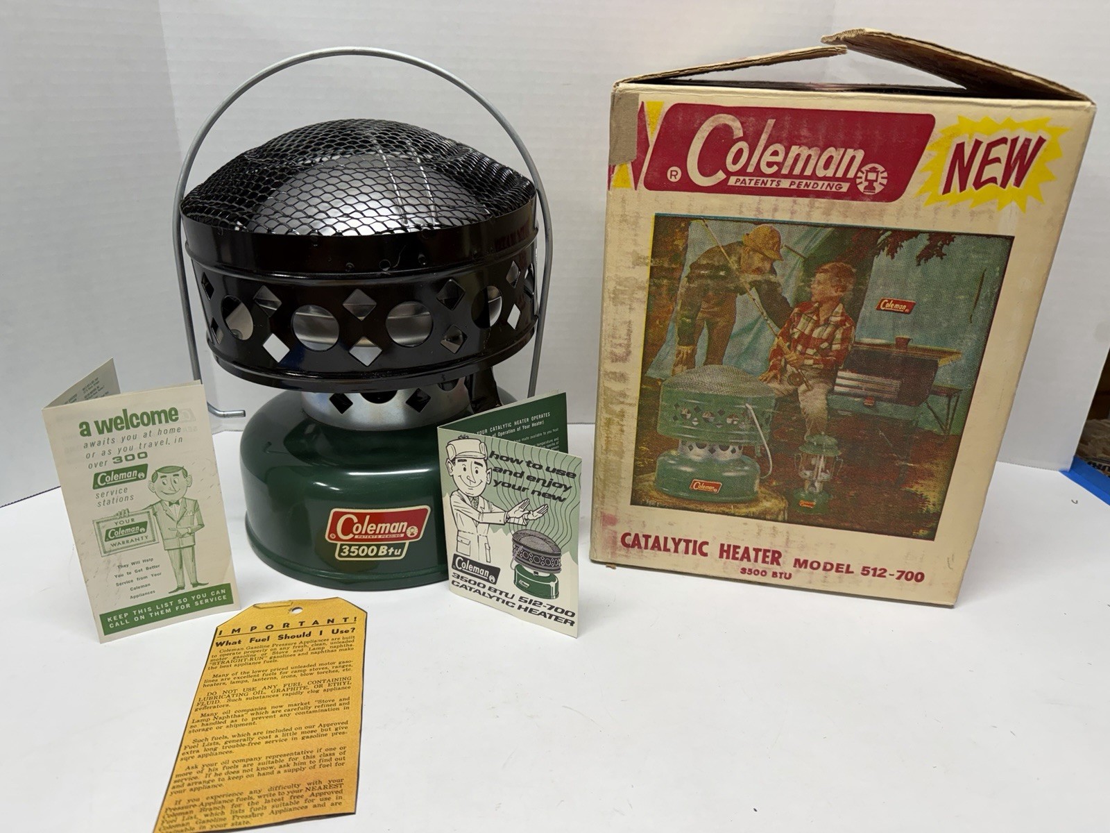 MINT 4-1966 Coleman Catalytic Heater 512-700 3500 BTU Original Box Black Grill