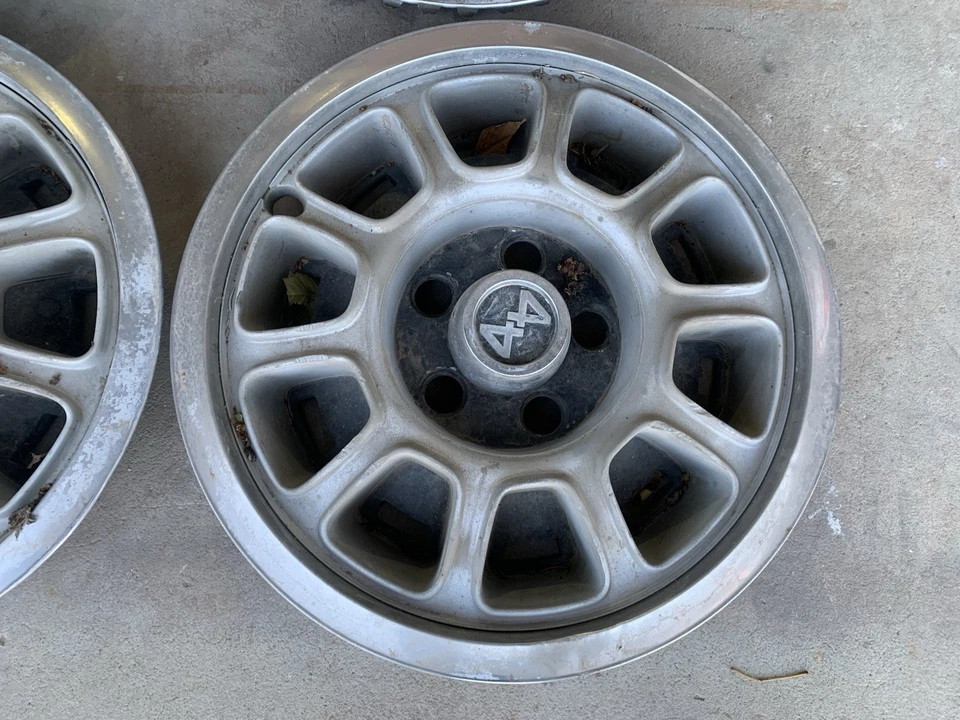 Cubierta de rueda tapacubos AMC Eagle 4x4 15" 1980 1981 1982 1983 3239960 OEM Foto 3 de 4