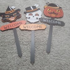 Halloween Yard Stakes Welcome Cat Skull Pumpkin Decor Set