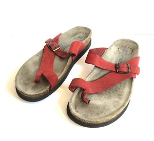red mephisto sandals