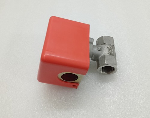 CASTLE Flow CONTROL WFS-12-T 1 to 100°C 10 bar Water Flow Switch Lot of 2 Pcs - Picture 5 of 9