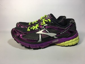 brooks hiking shoes women's