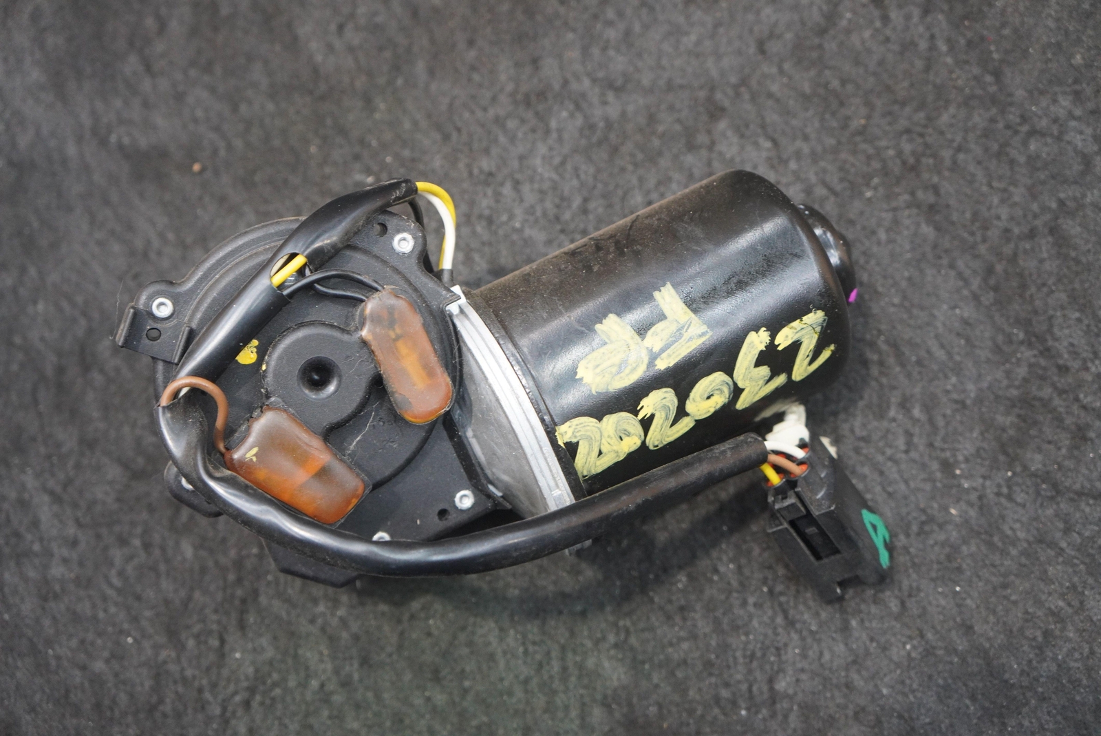 Front Windshield Wiper Motor Ag43-67350-aa Oem Aston Martin V12 Vantage 2017