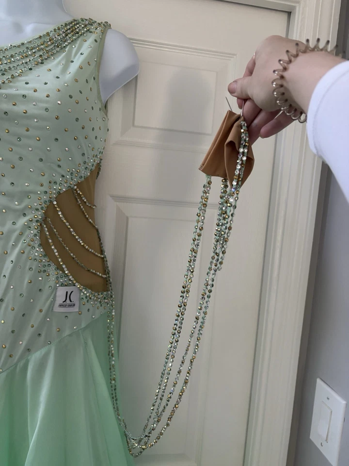 Vestido de salón verde menta liso/estándar, talla pequeña/mediano Foto 2 de 4