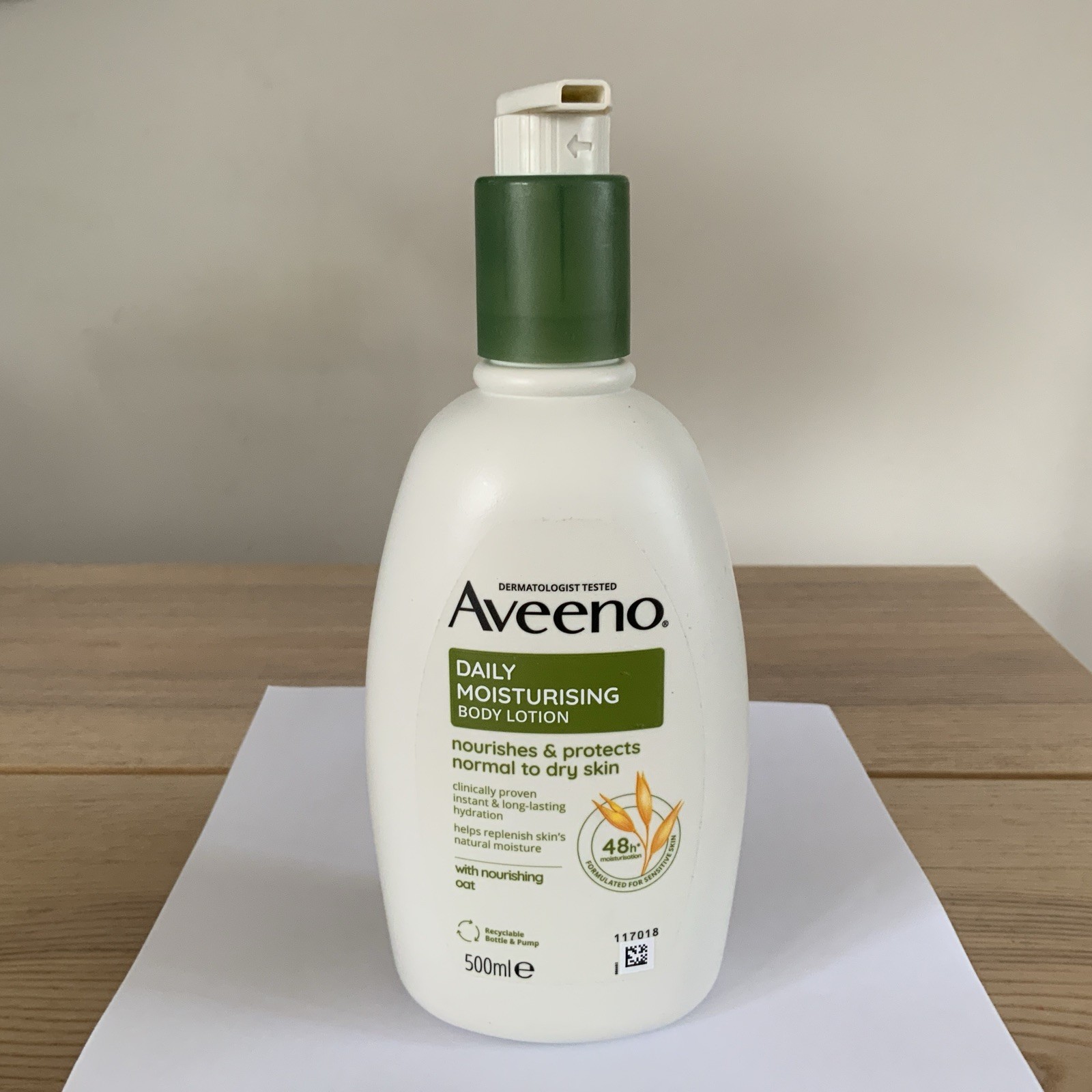 Aveeno Daily Moisturizing Body Lotion - 500ml (Normal To Dry Skin)