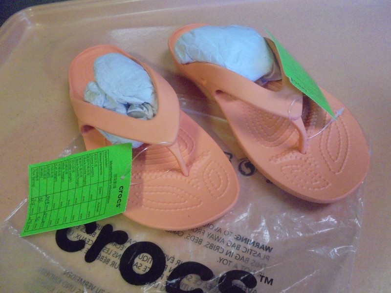 New Crocs Kadee II Flip Women's 7 Papaya