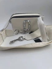 Marc Jacob White & Silver Snapshot Camera Crossbody Hand Bag BNWT & Dustbag.