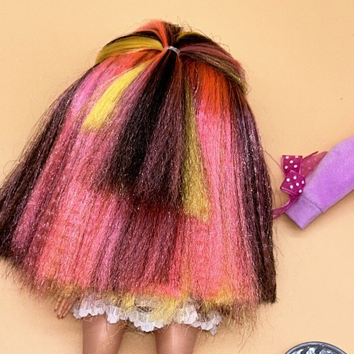 LOL Surprise OMG Remix Pop B.B. Fashion Doll With Headphones Brush Hoodie Jacket - Picture 16 of 24