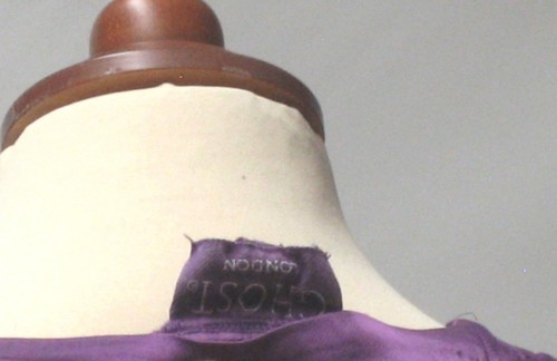VESTIDO BOHO DE BANDA ASIMÉTRICA FANTASMA LONDON ELEGANTE ASPECTO SEDA PÚRPURA REINO UNIDO 10 - Imagen 5 de 5