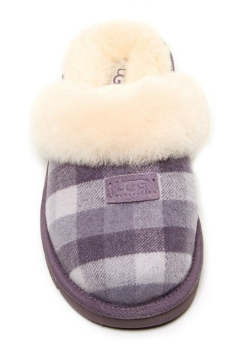 ugg cozy slippers size 5