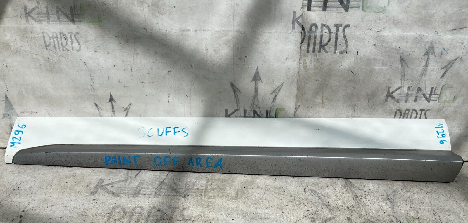 Foto 1 di 12
