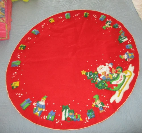 Handmade 3D Felt Applique Sequin Beaded Christmas Tree Skirt - Santa