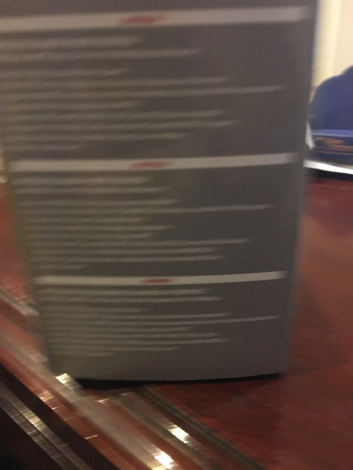 Brand New Intellinet 4-Port Wireless N300 Router - Image 4 of 4