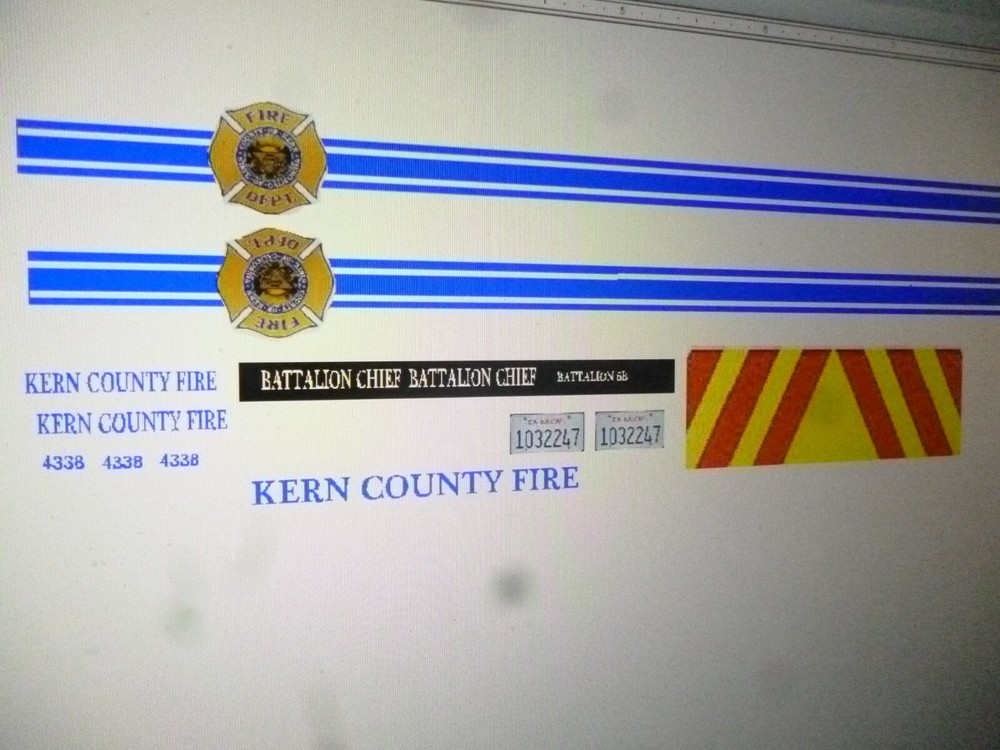 Kern County California  Fire Department SUV    Decals 1:24