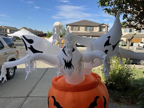 Airblown Inflatable Halloween 8ft Tall 3 Ghosts Display 1 Piece Gemmy