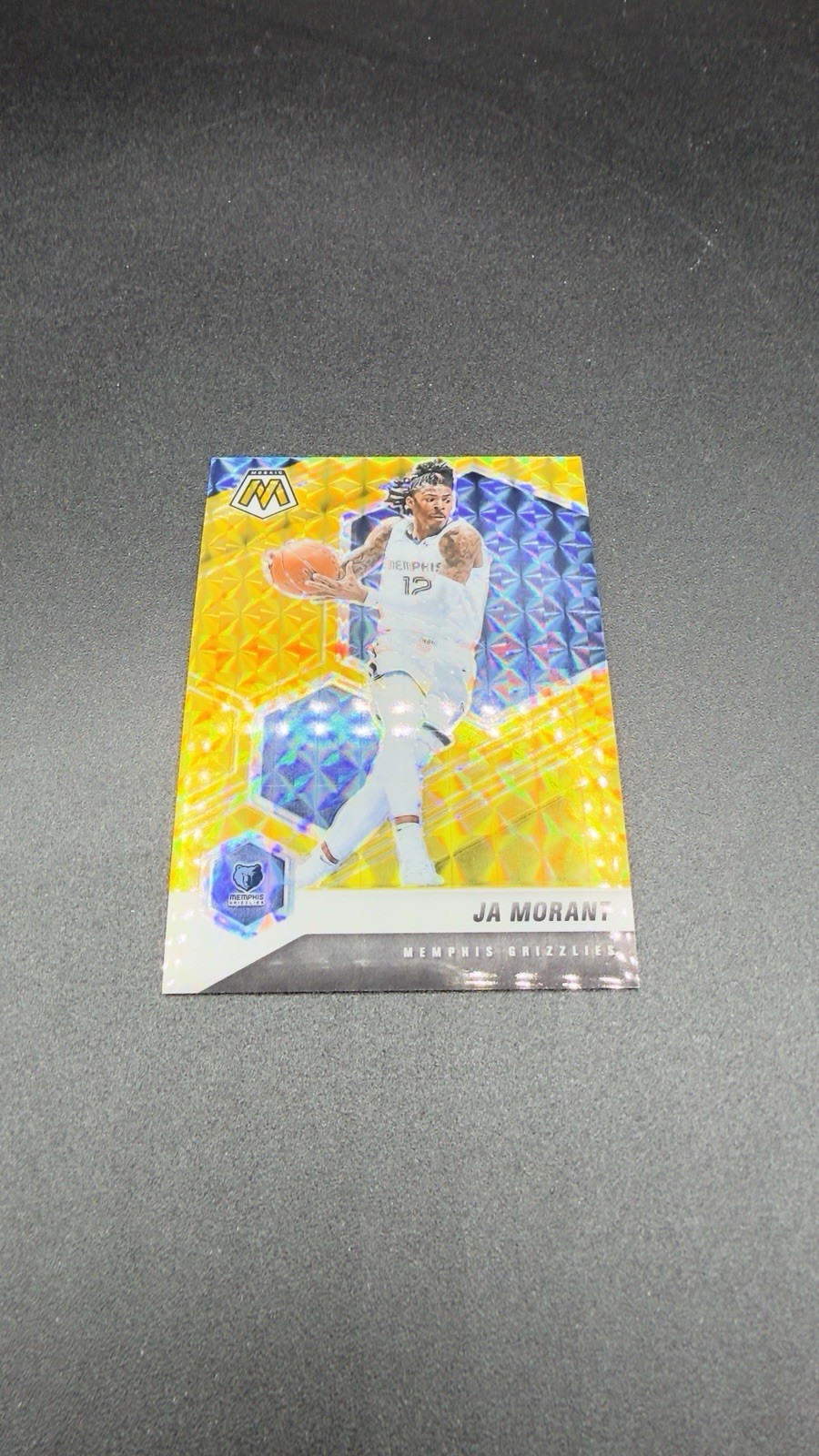 2020-21 Panini Mosaic - Ja Morant #40 Gold /10 Mosaic Prizm