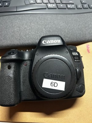 Canon EOS 6D Mark II 26,2 MP DSLR Camera (Body Only)