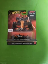 Formula 1 Hot Wheels 2024 Premium McLaren Formula F1 Team #4 Lando Norris.