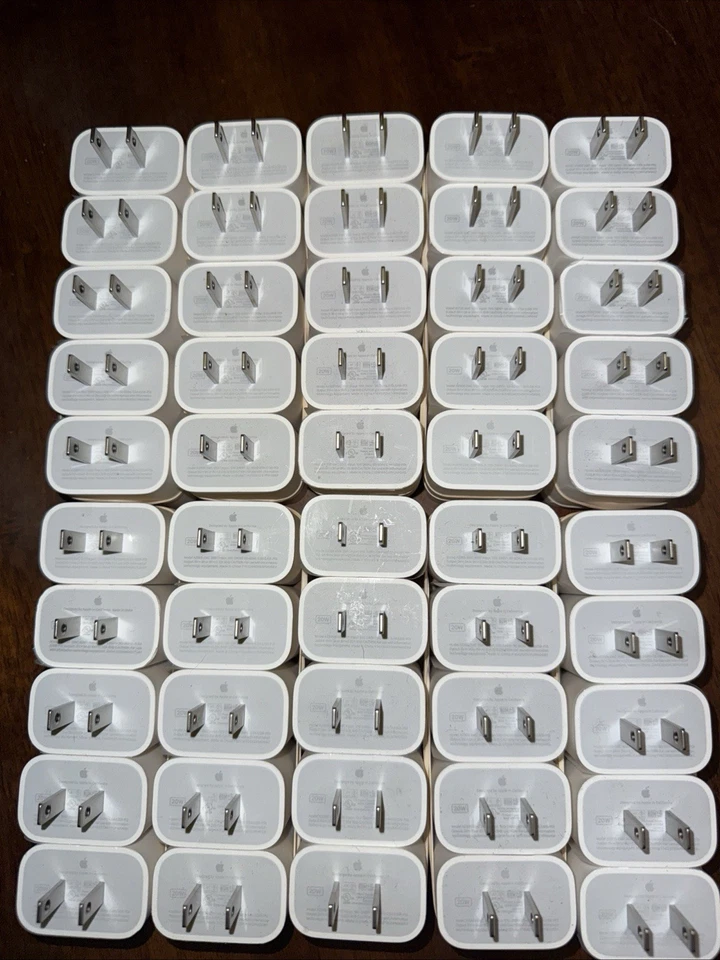 Adaptador de corriente de carga rápida USB-C Apple 20W (Modelo A2305) - Original genuino - Foto 2 de 4