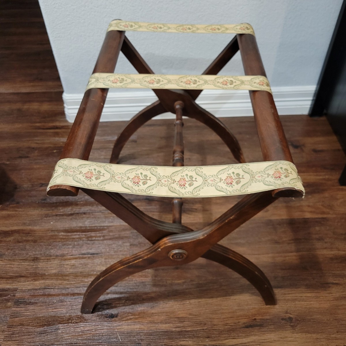 Vintage Mid Century Butler Folding Luggage Rack Suitcase Stand
