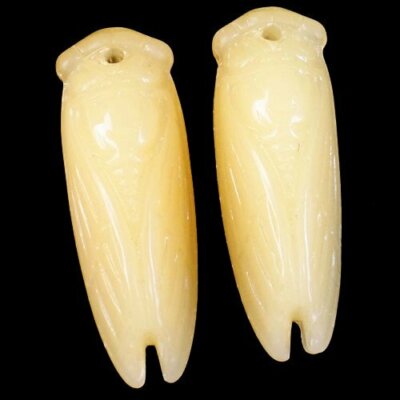2Pcs 33x12x8mm Carved Man-made Yellow Jade Cicada Pendant Bead YJ2205
