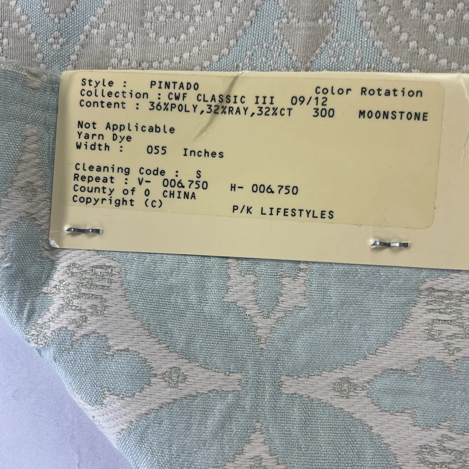 P/K Lifestyles Upholstery Samples 1 Large 26” x 26”. 6 Small 8.5” x 6” Mixed Col - Image 2 of 4