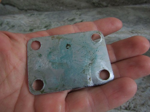 DOMINO GUITAR NECK PLATE + SCREWS FOR ARCH TOP - 1967 JAPAN by TEISCO / KAWAI - Picture 4 of 11