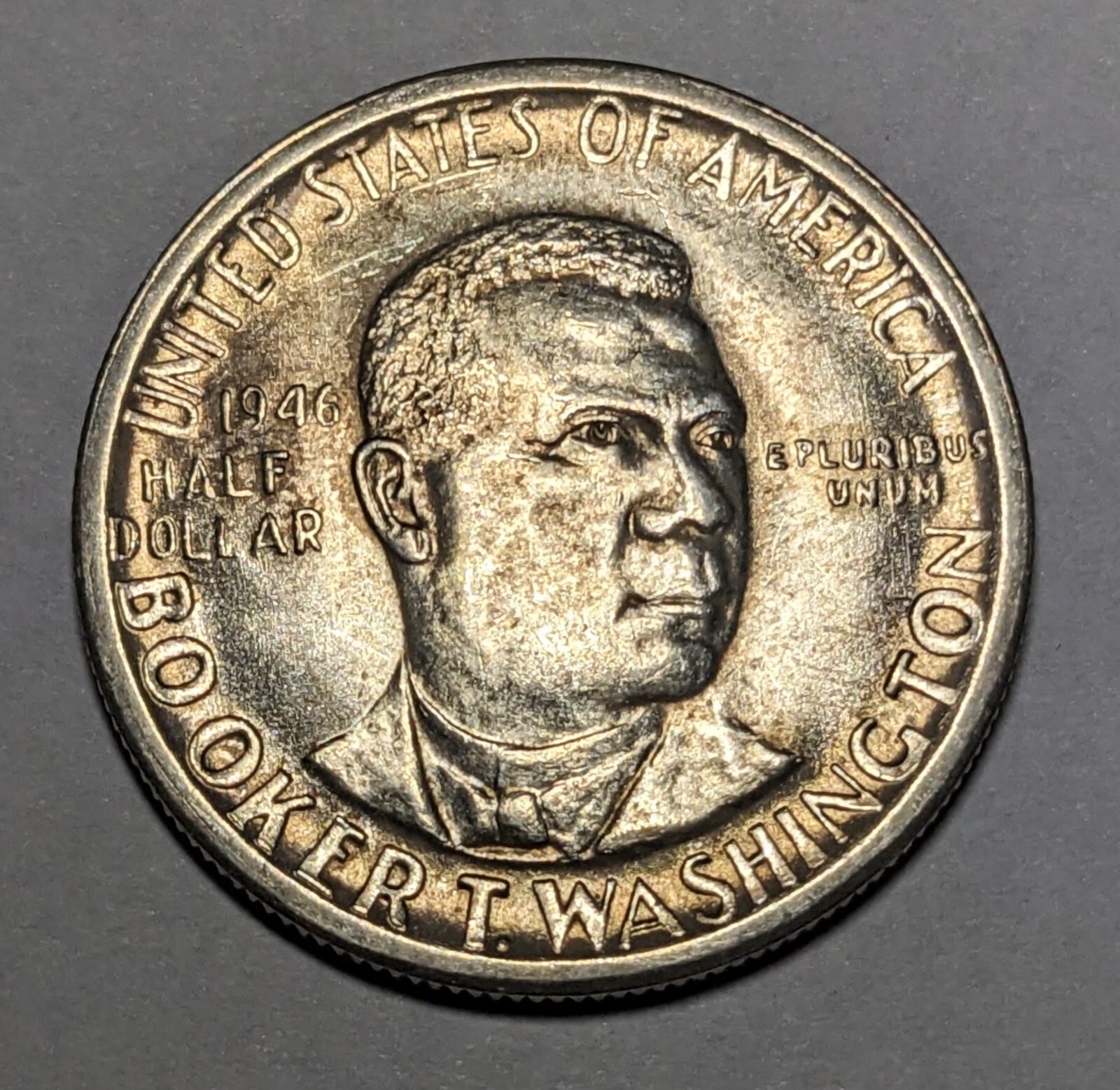 Foto 1 di 3