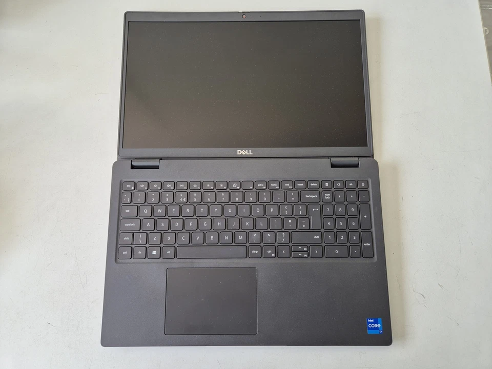 Dell Latitude 3520 · i7-1165G7 · 8GB · 250GB, photo 3 of 5