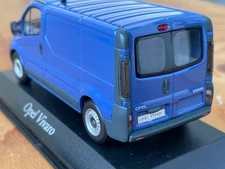 BOXED VGC MINICHAMPS OPEL VIVARO BOX VAN BLUE Vauxhall  1-43 DIECAST MODEL