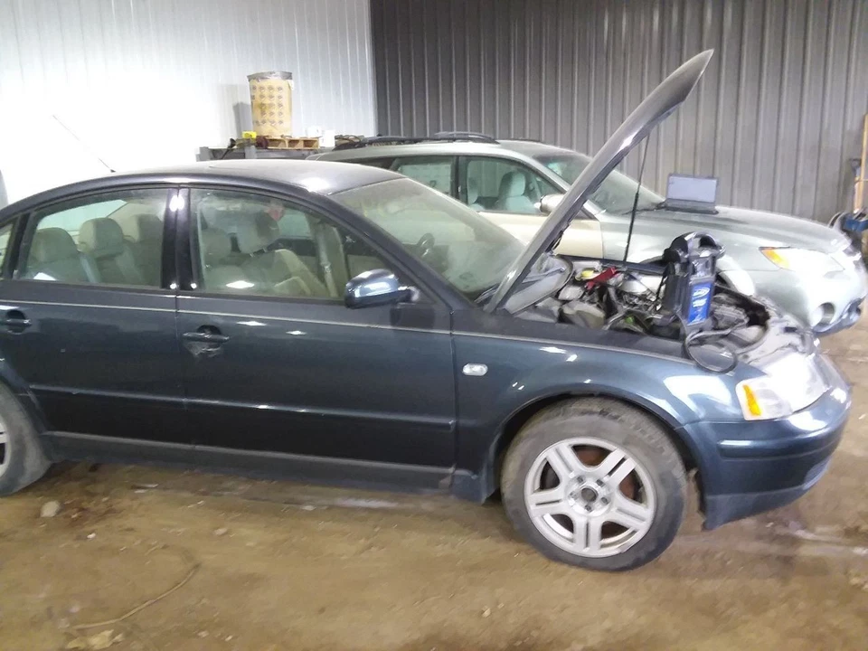 Engine ECM Electronic Control Module 2.8L V6 AWD Fits 99-01 PASSAT 2103406 - Image 3 of 4