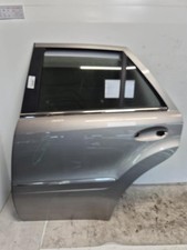 Porte arrière et accessoires Mercedes CLASSE M