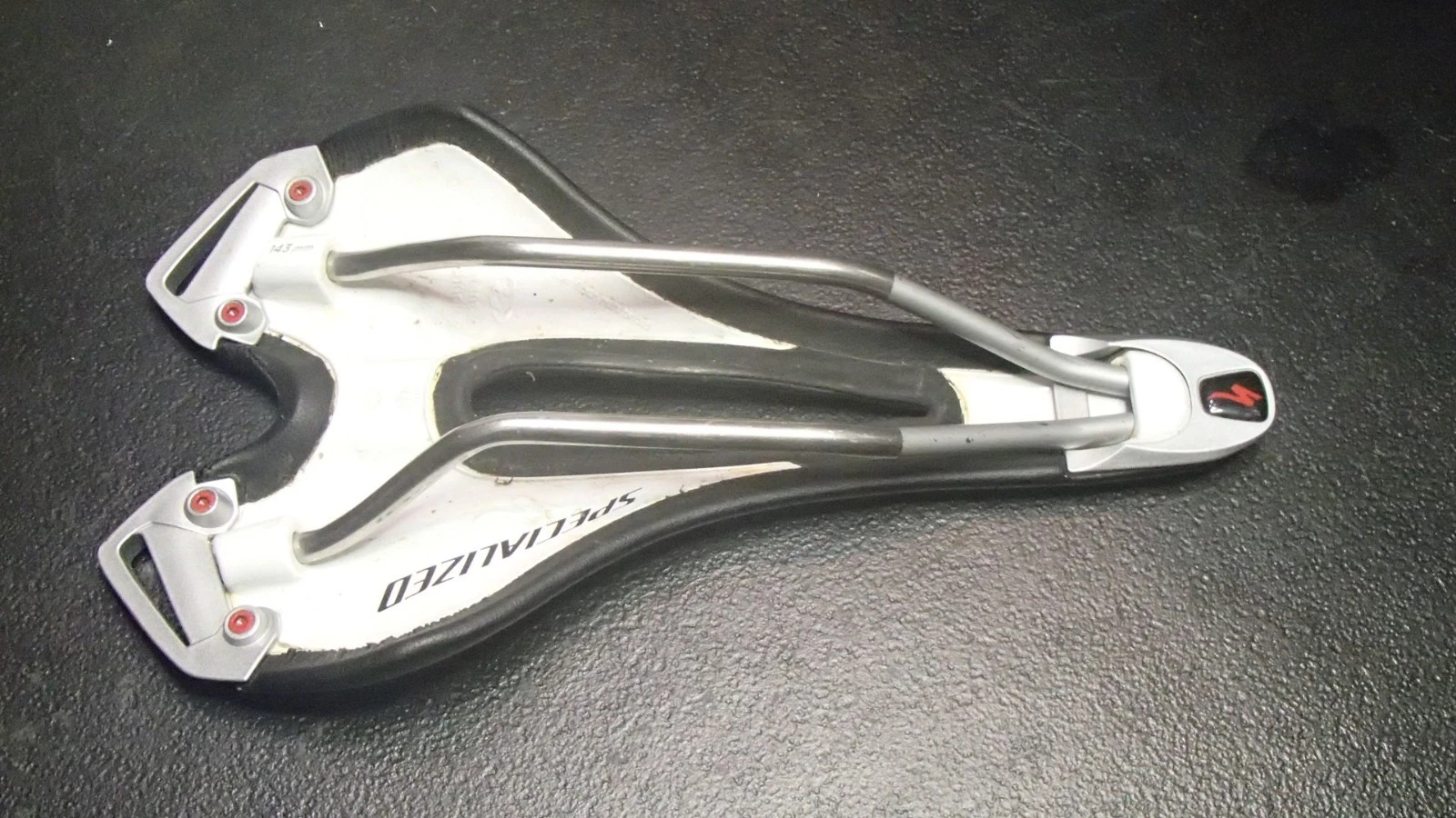 Specialized Toupe Expert Body Geometry Saddle 143mm Rails Road Bike image 14