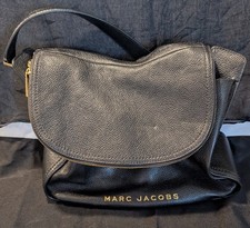 Marc Jacobs The Groove Hobo Bag Purse Black Pebbled Leather Zip Flap Magnet