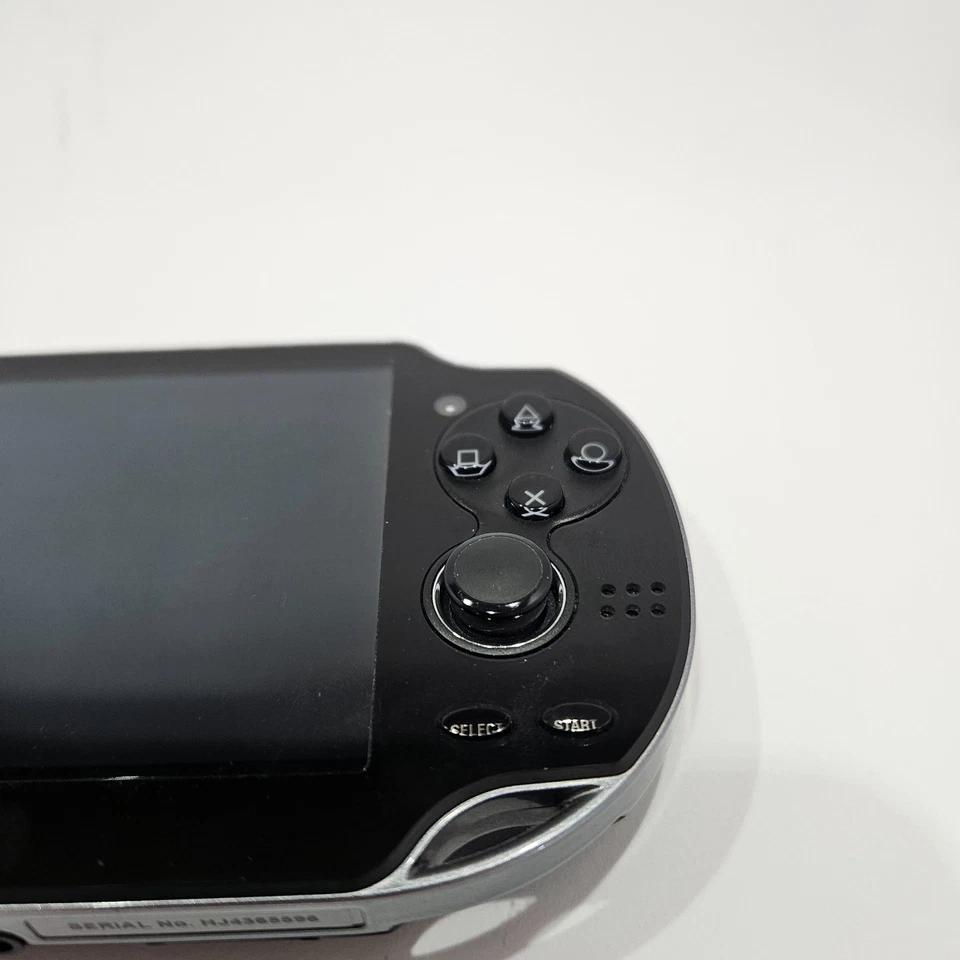 Boxed Sony PS Vita Crystal Black - PCH-1100 - 8GB - Complete w/ Original Charger - image 4 of 4