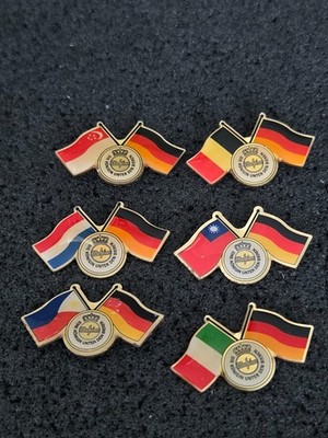 6 pin set   Warsteiner friendship pins   from collection * 24045