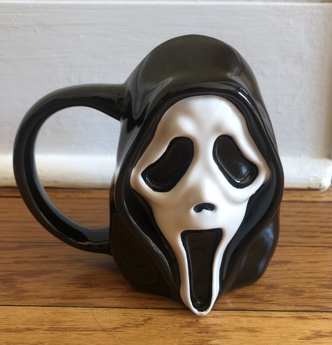 Ghost Face Scream Sculpted 17 oz. Ceramic Mug Halloween
