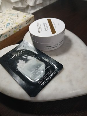 Revolution Gold Hydrogel Hydrating Eye Patches Gold 60x + 111 Skin  Mask