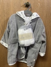 Snug Baby's 4-Piece Bath Set Hooded Bathrobe and 3 Washcloths, Size 0-9M, Gray