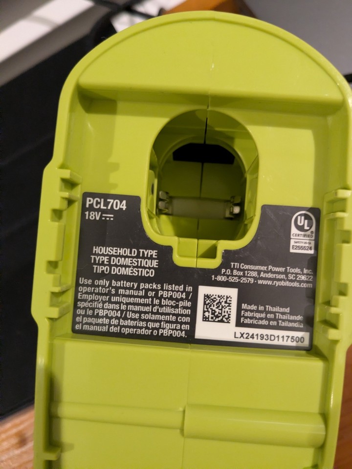 Ryobi PCL704 Universal-Aufsätze Adapter Für Den 18V ONE Plus